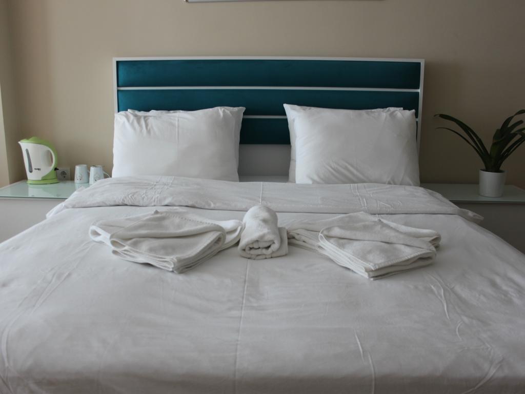 Tt Guest Rooms อิสตันบูล ภายนอก รูปภาพ