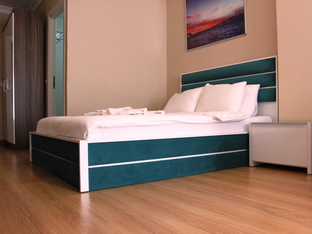 Tt Guest Rooms อิสตันบูล ภายนอก รูปภาพ
